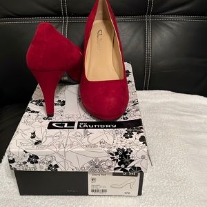 Good shape burgundy women heels